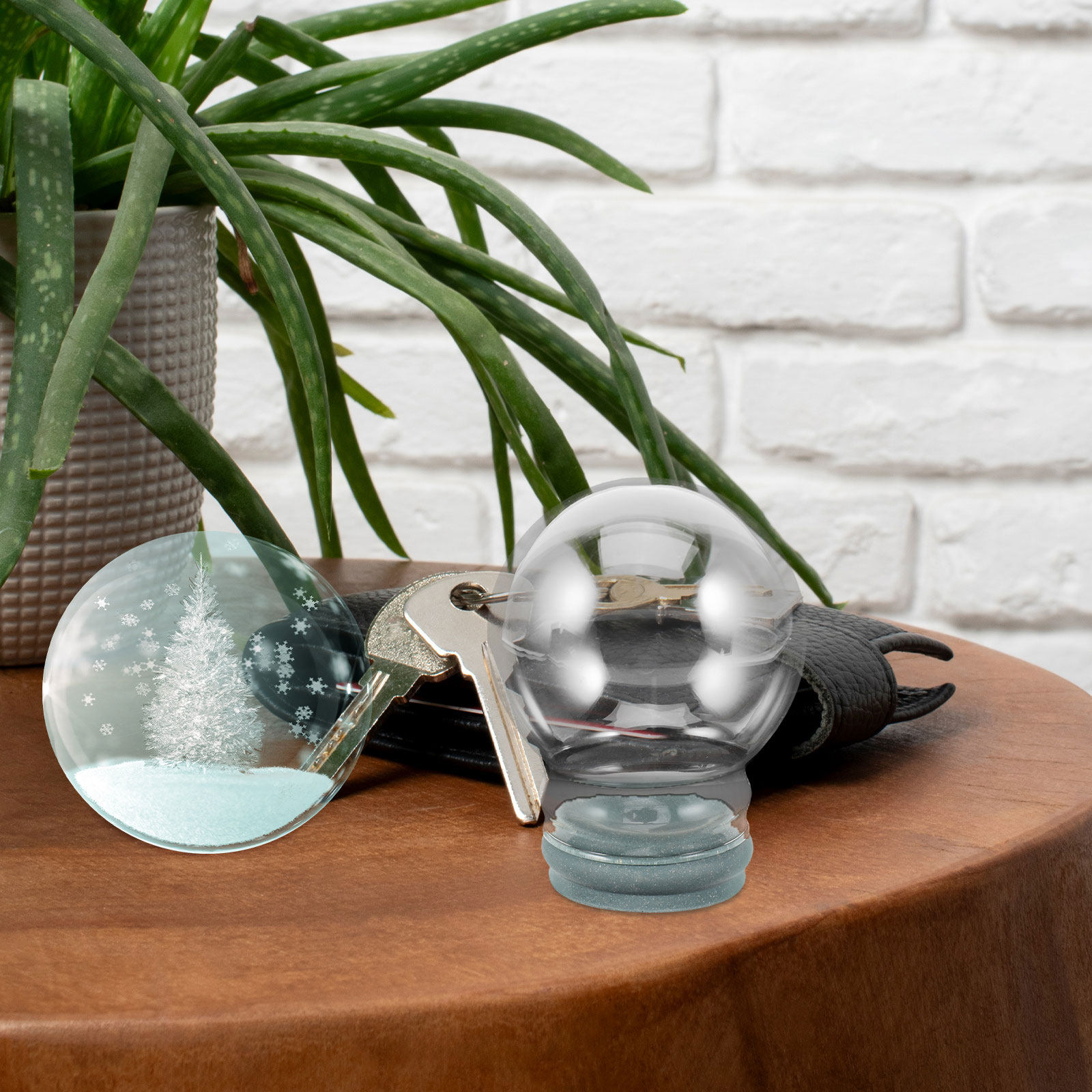 Plastic Dome Clear - قطعتان من كرات الثلج الزجاجية الشفافة